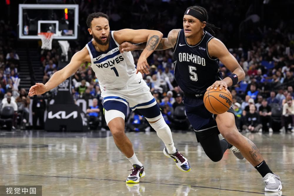 展现出冷静 展现出冷静